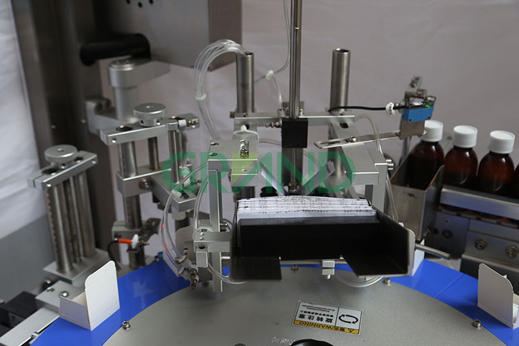 Central installation of electromagnetic valve เครื่องเขียนแบบโรตารี่แนวตั้งอัตโนมัติ Machine04