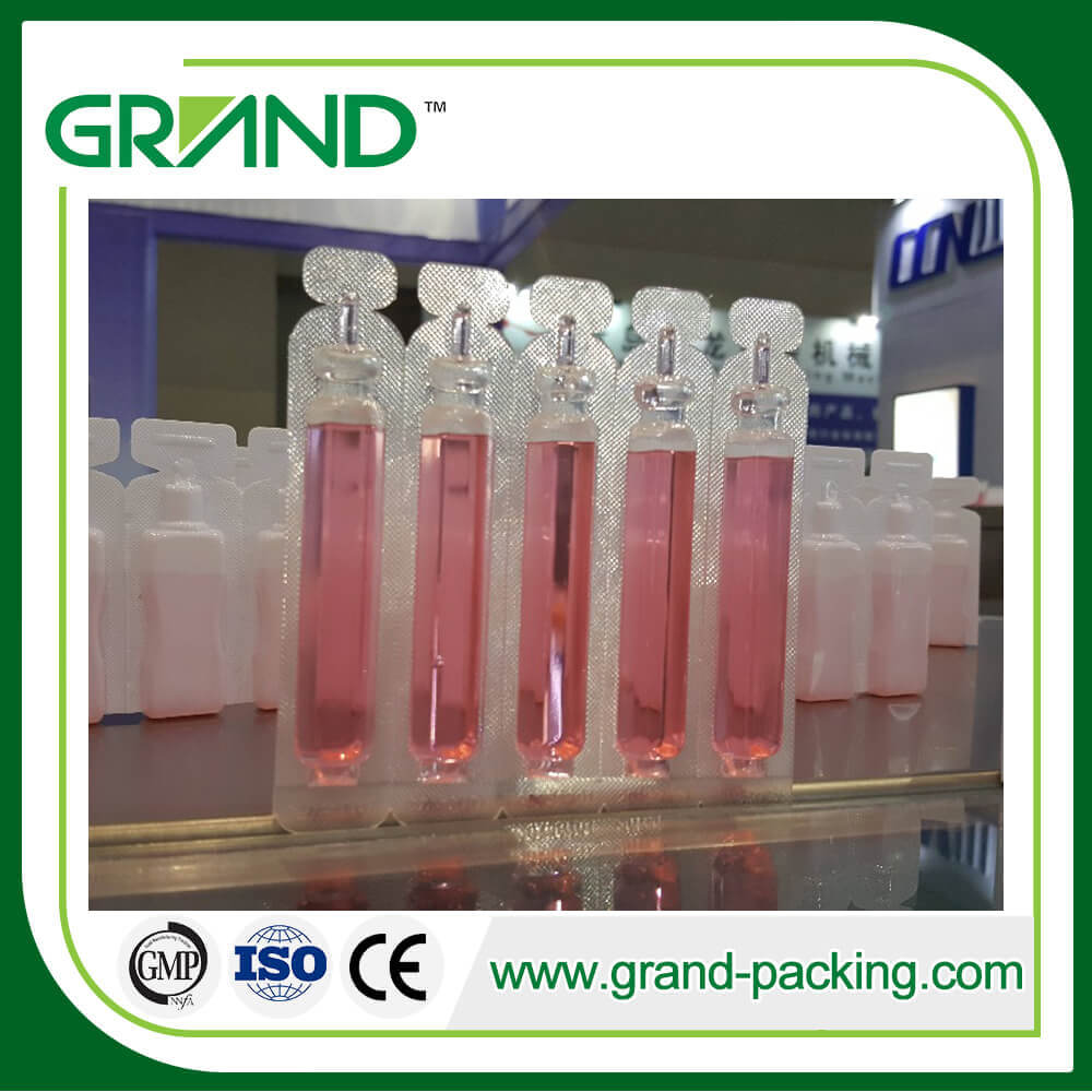 มืออาชีพ PVC PET Bottle Bottle Ampoule FORM FILL SEAL MACHINES