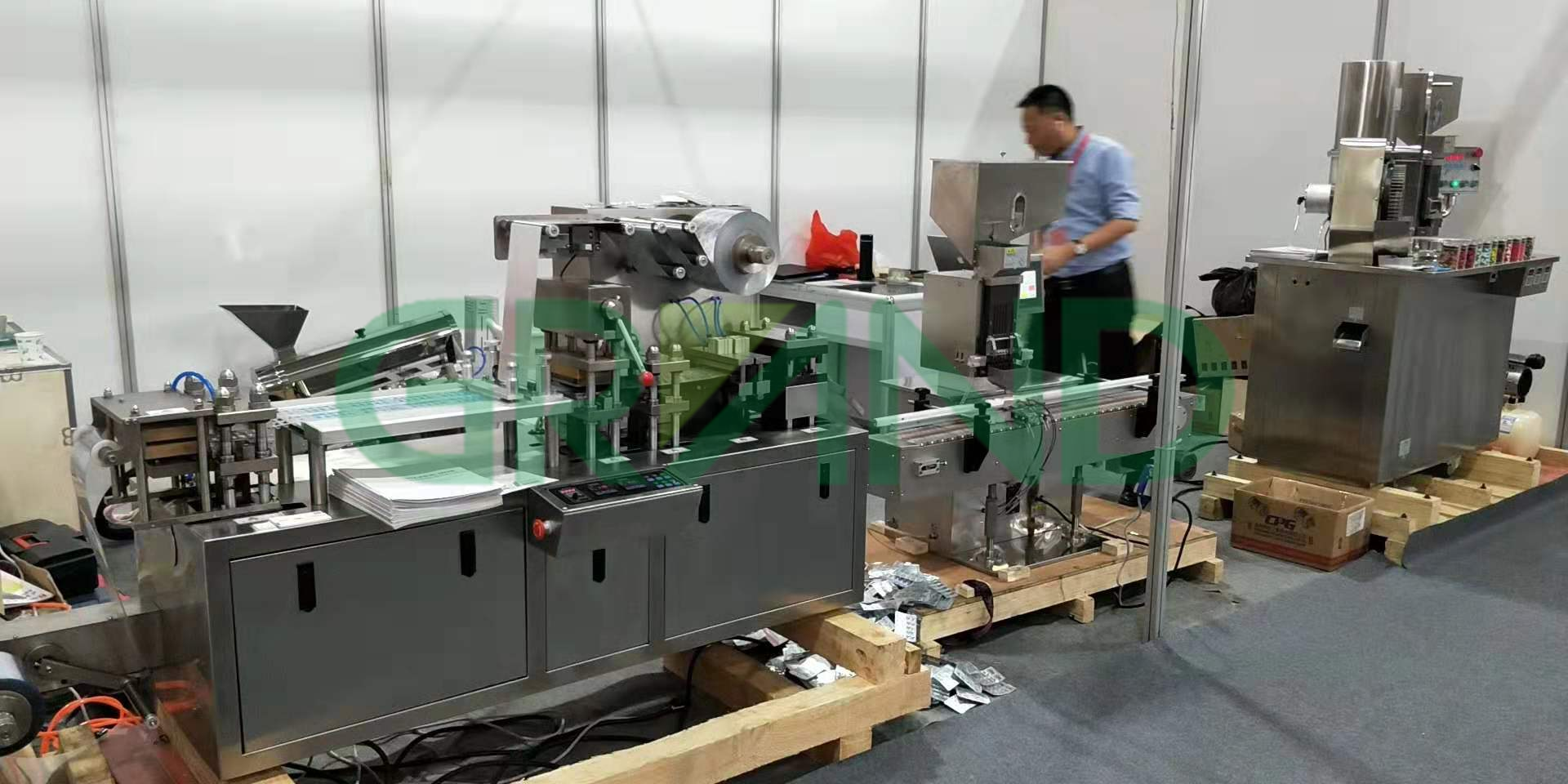 DF5E8547BBD109819F94450CDAF772D_ 副本