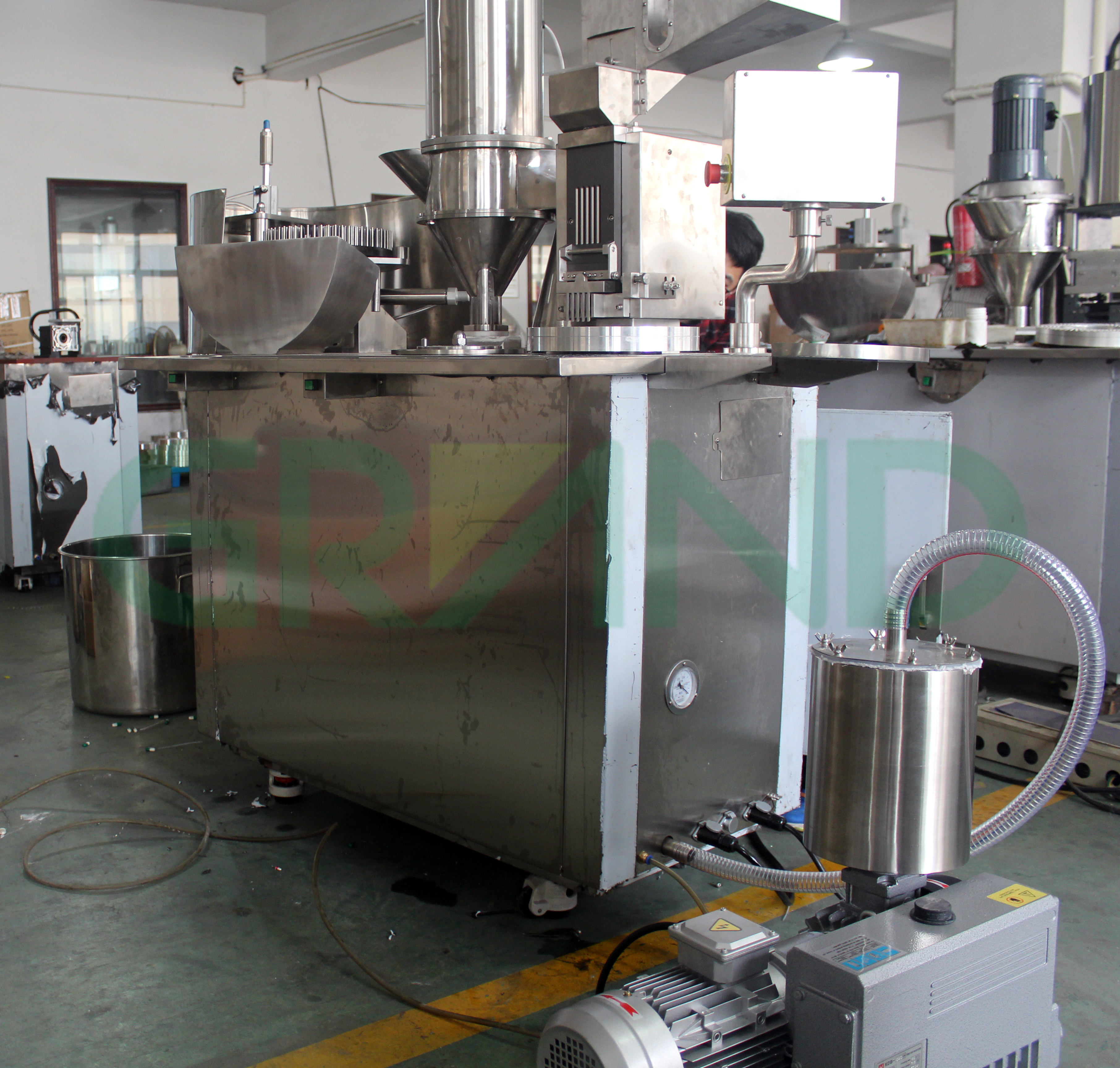 半胶囊充填机机器