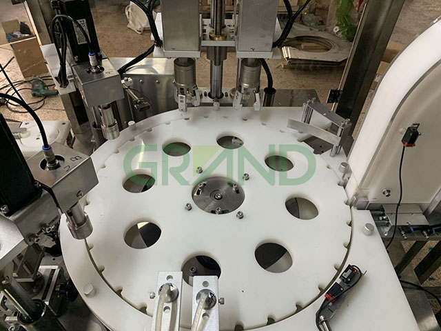 การเติมชุดทดสอบหลอดและเครื่องปรับแต่งเครื่องจักร