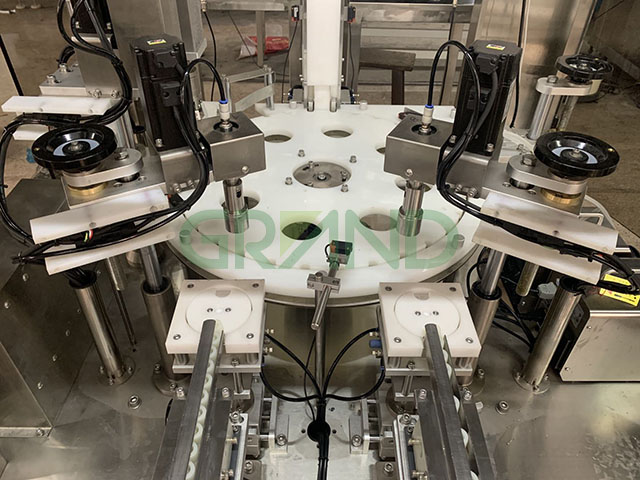 การเติมชุดทดสอบหลอดและเครื่องปรับแต่งเครื่องจักร